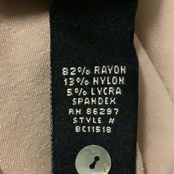 BCBGMaxazria Cameo Rose off the Shoulder 3/4 Sleeve Top Size Small New With Tags - Picture 6 of 7